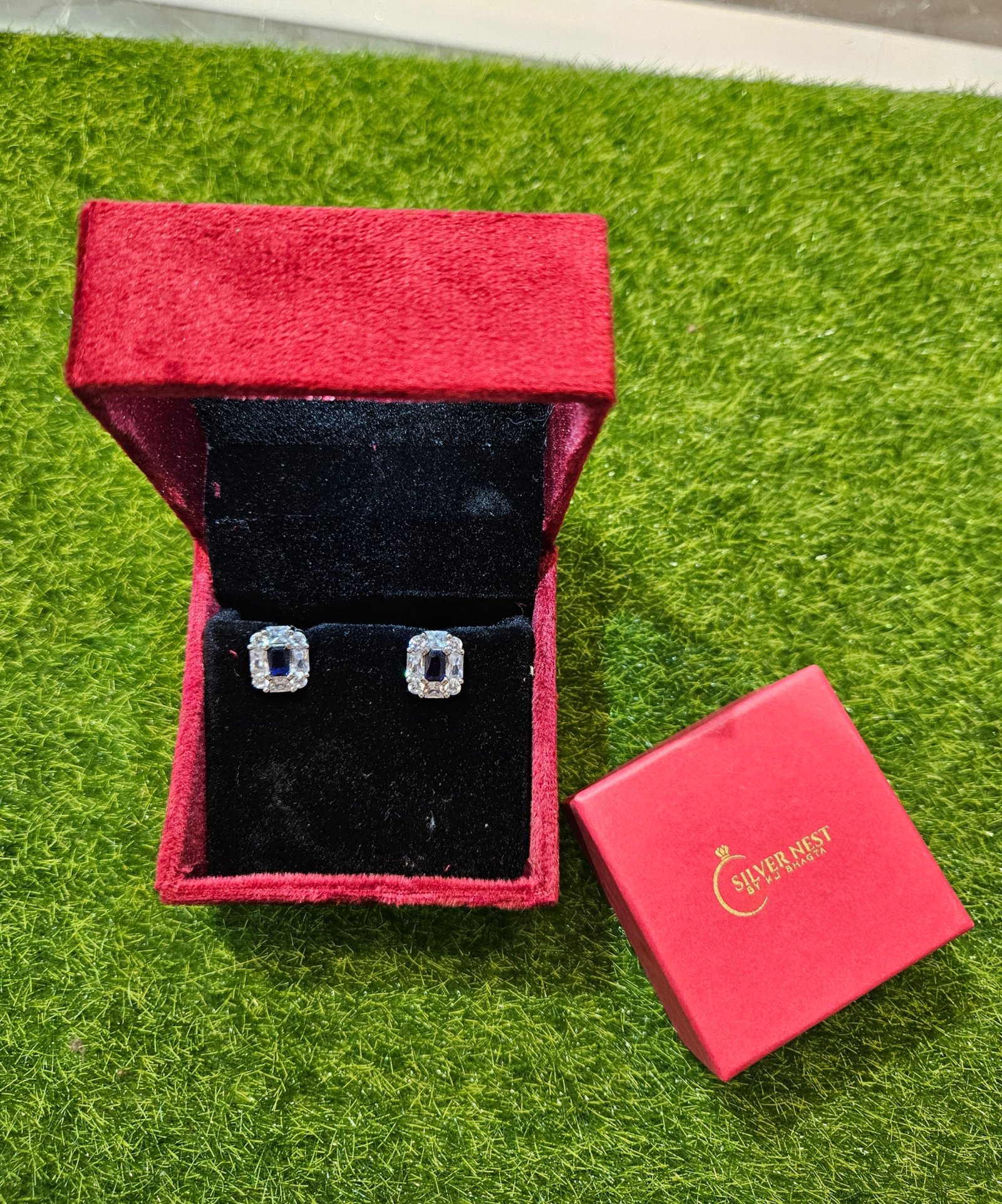 Silver stud(ladies)